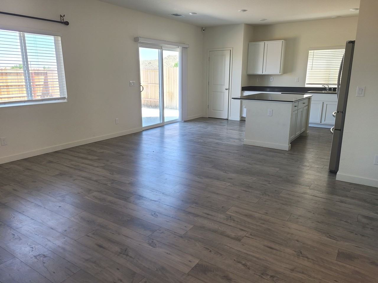 8833 Portia Dr - Photo 2 of 19