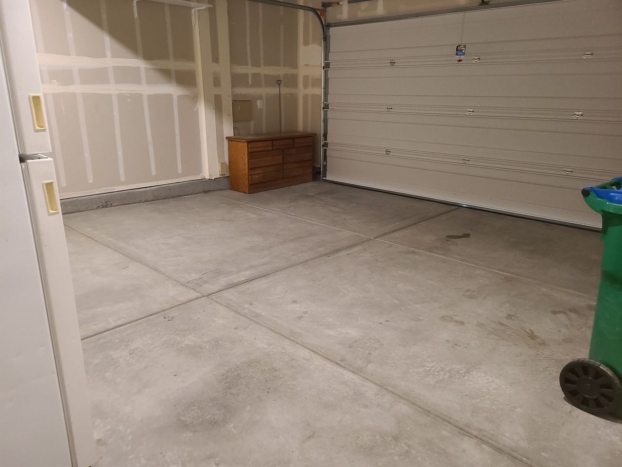 8833 Portia Dr - Photo 7 of 19