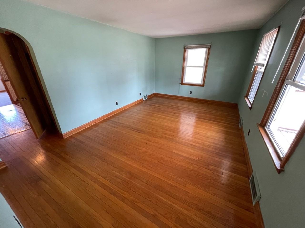 325 Webbmont Cir - Photo 4 of 24