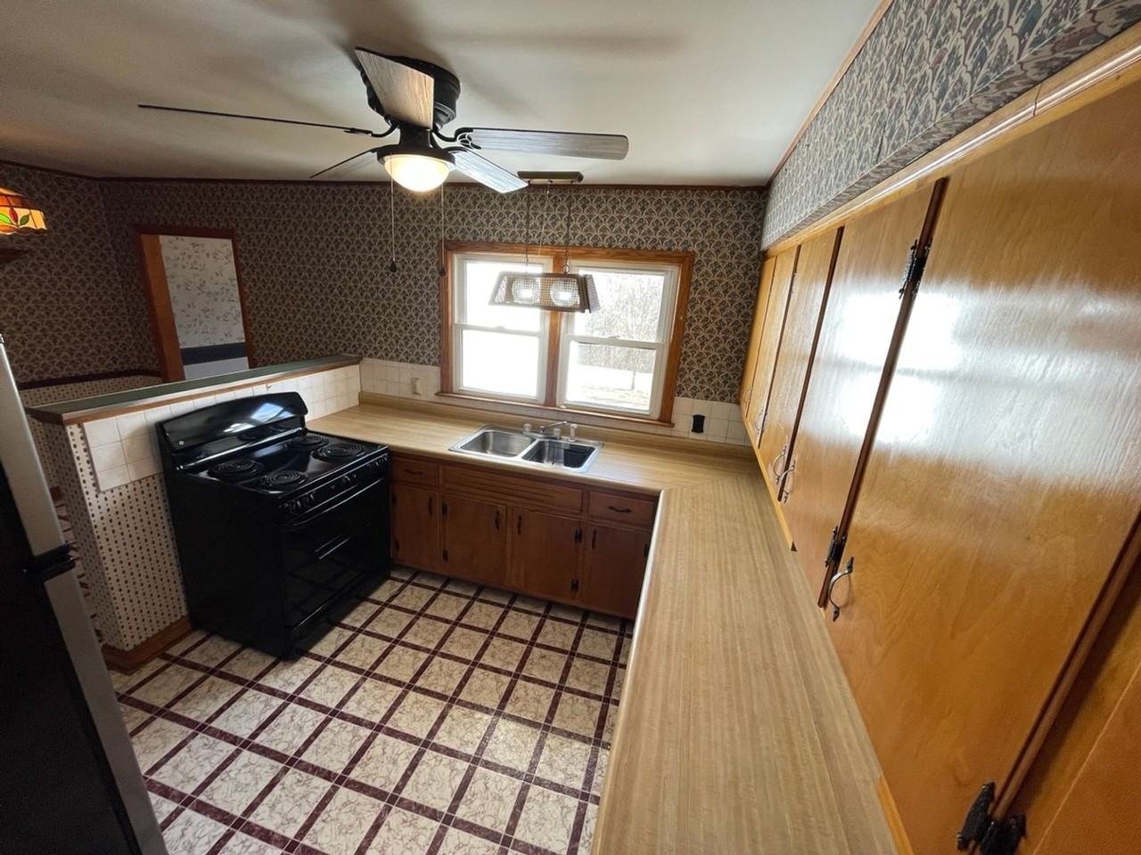 325 Webbmont Cir - Photo 6 of 24