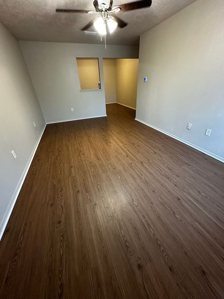 2526 Dartmouth St - Photo 7 of 11