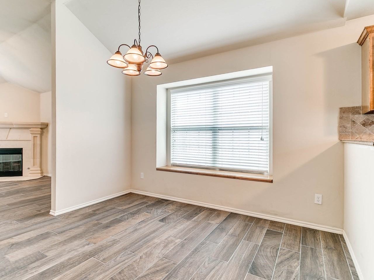 6829 Nw 157th St - Photo 6 of 46