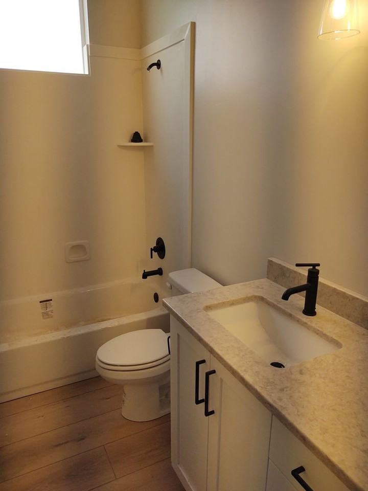 2830 E Snowberry Dr - Photo 2 of 9
