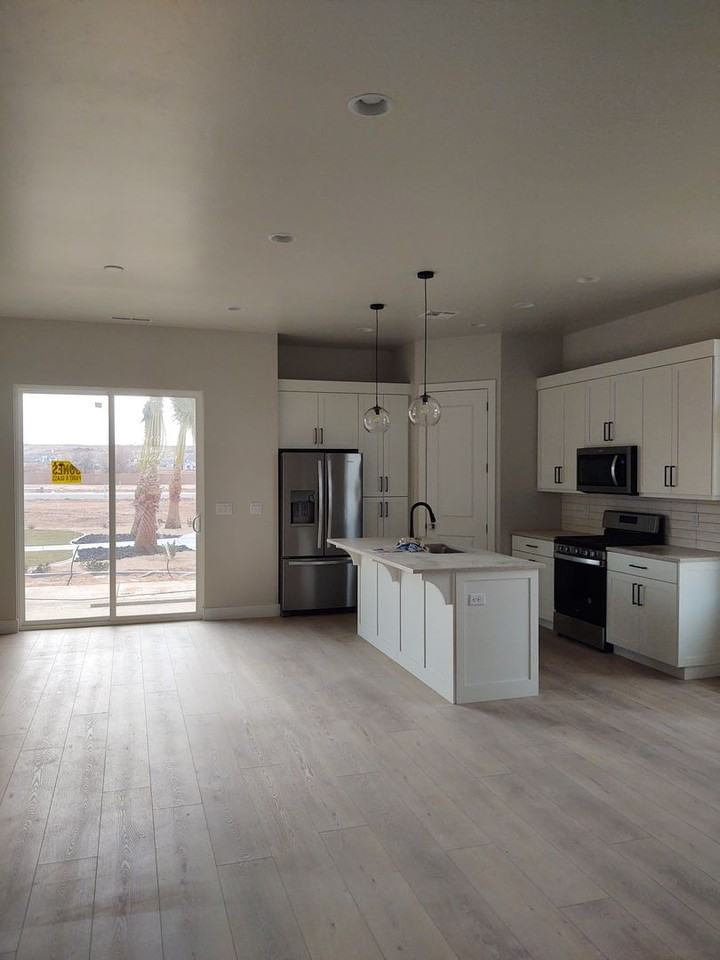 2830 E Snowberry Dr - Photo 5 of 9