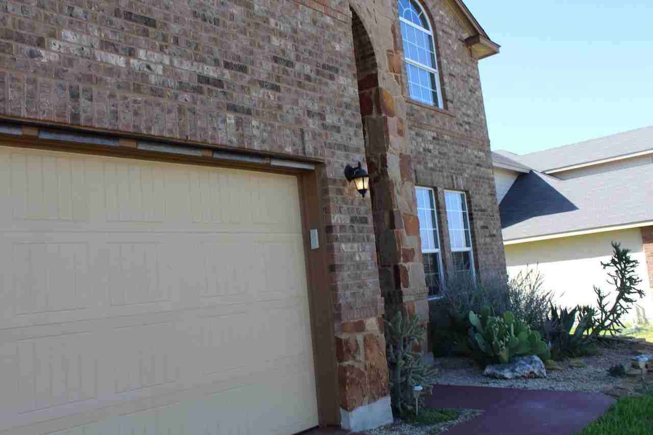 2108 Terry Dr - Photo 2 of 41