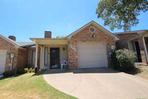 featured image of 5839 Creekside Cir