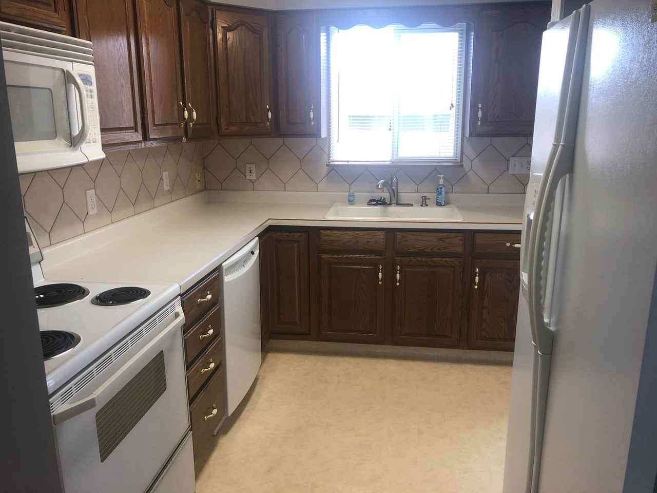 1417 W Charles St - Photo 2 of 30
