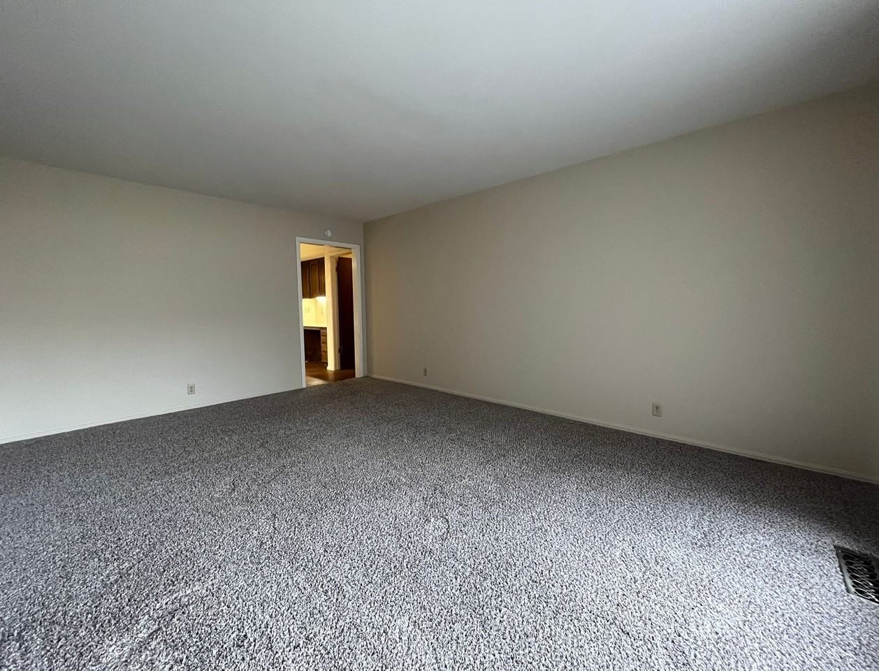 3526 E 48th Pl - Photo 2 of 29