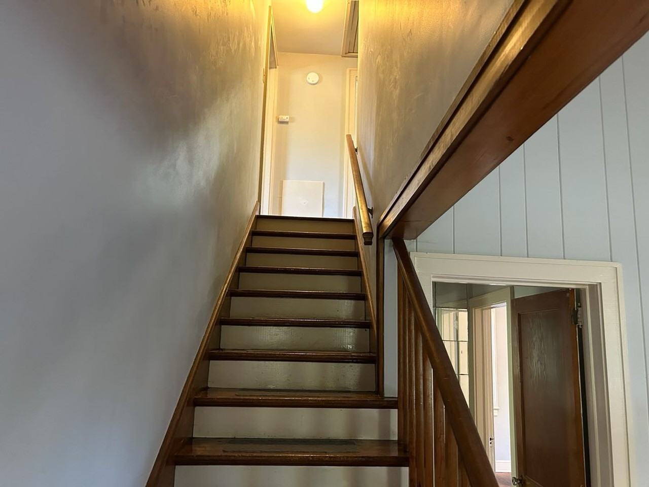2300 Rosewood Ave - Photo 6 of 17