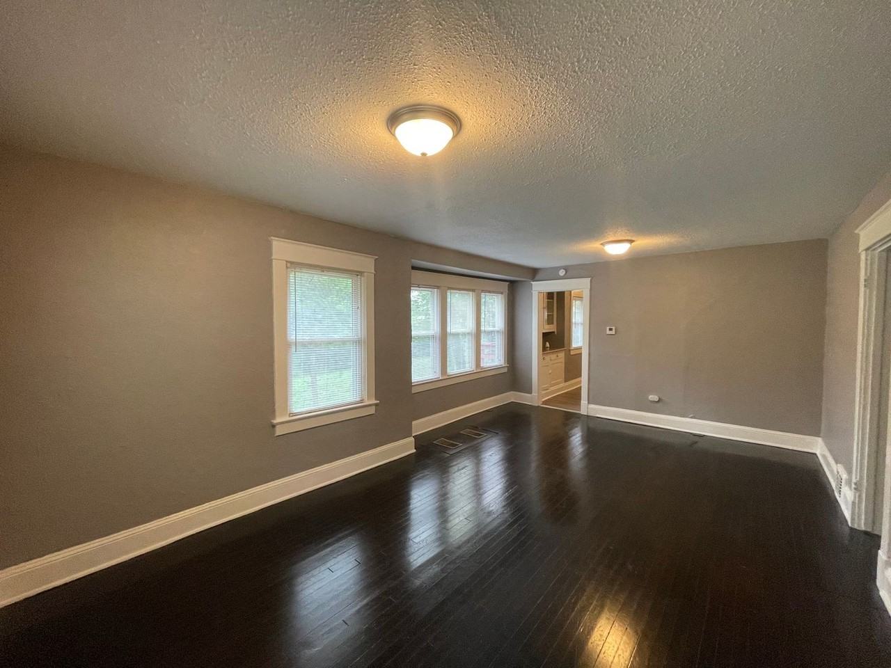 8226 Flora Ave - Photo 2 of 8