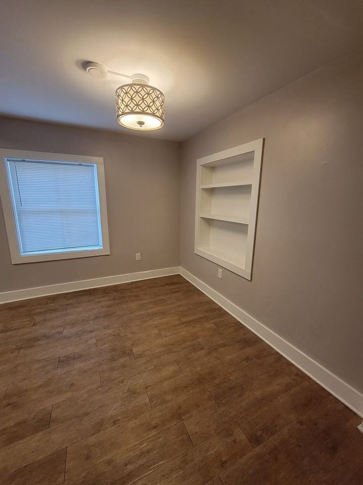 123 W Charlton St #1 - Photo 6 of 15