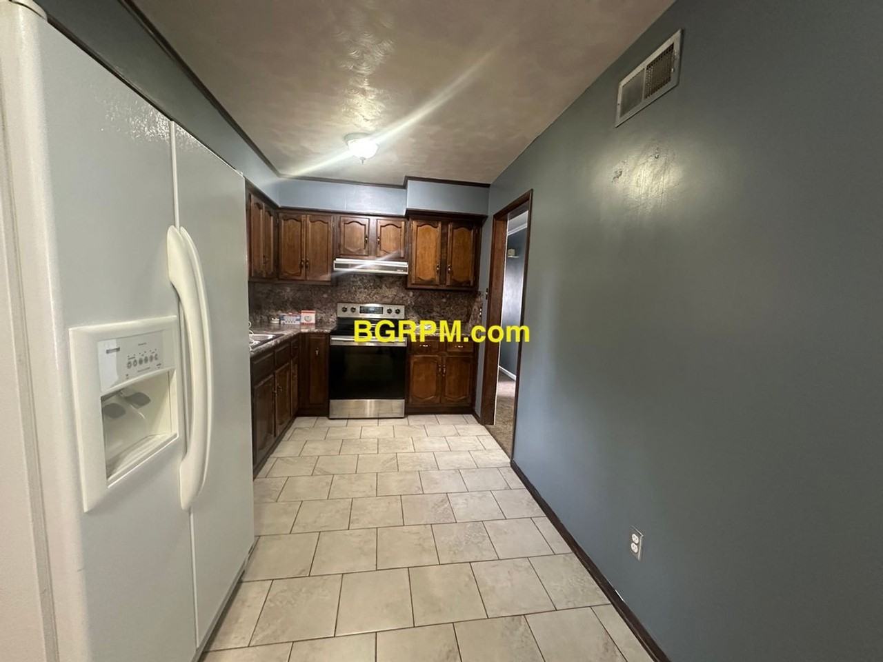 904 Brewer St - Photo 4 of 11