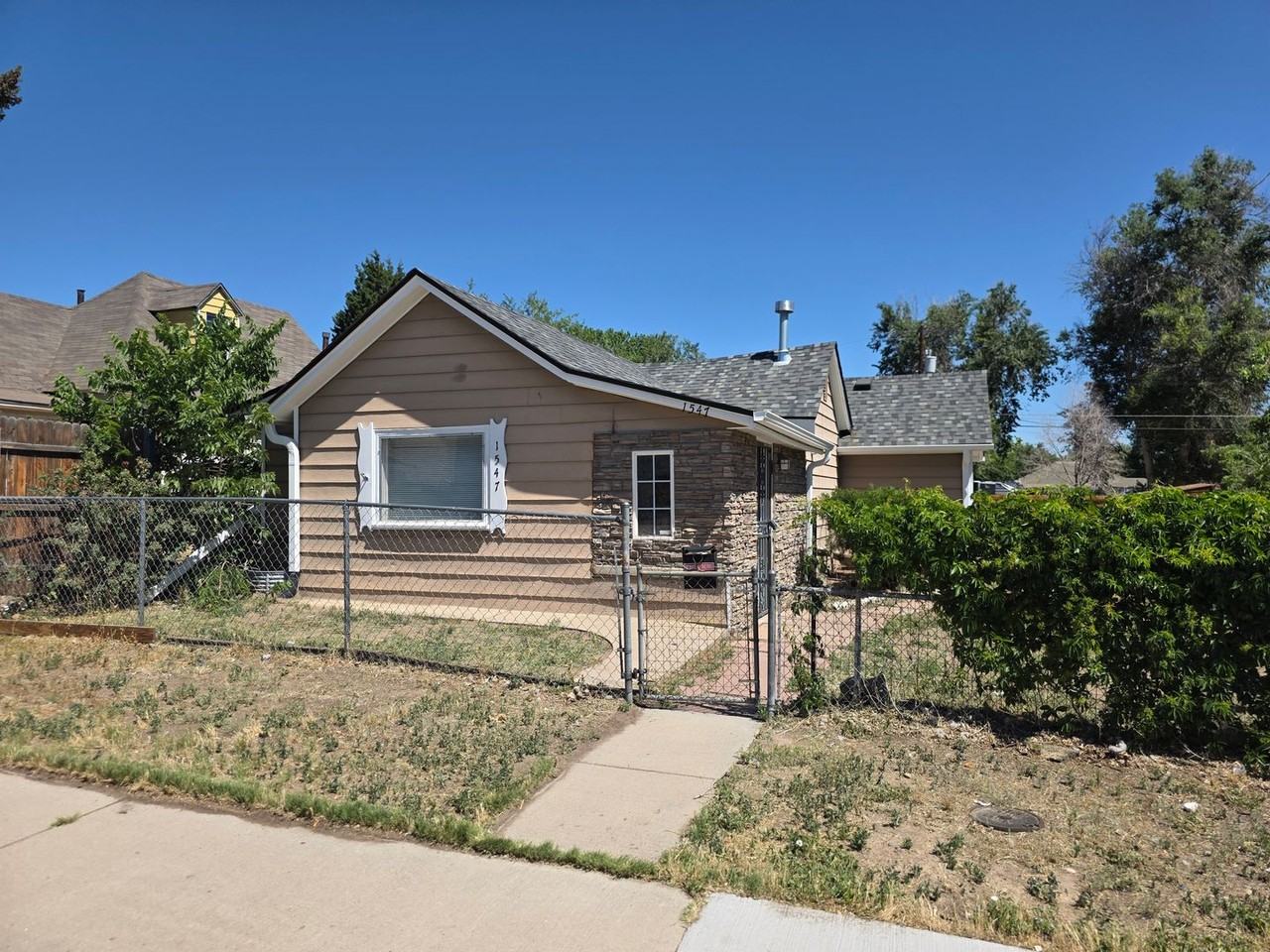 1547 W Byers Pl - Photo 2 of 20