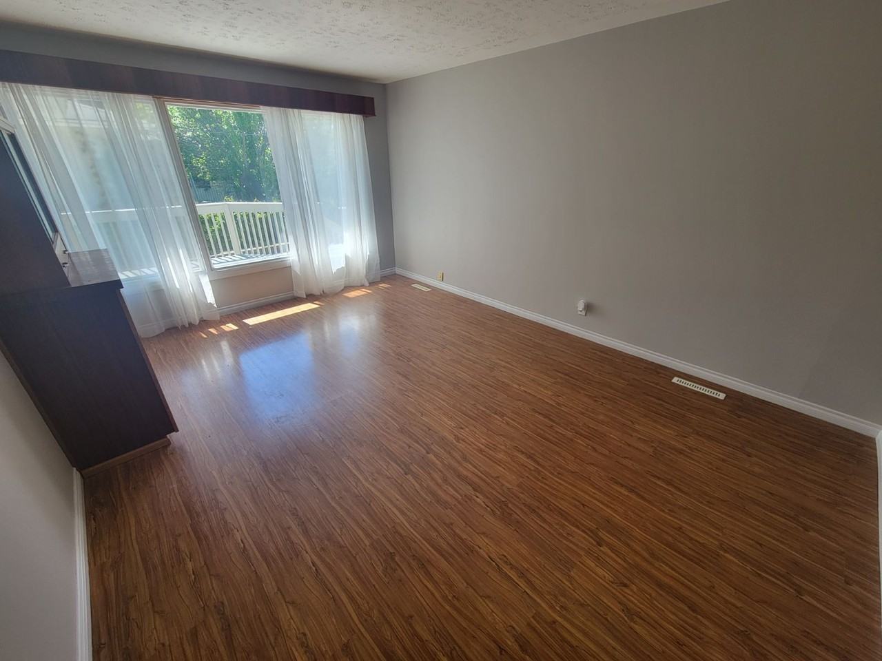 9648 153 St Nw #1 - Photo 3 of 25