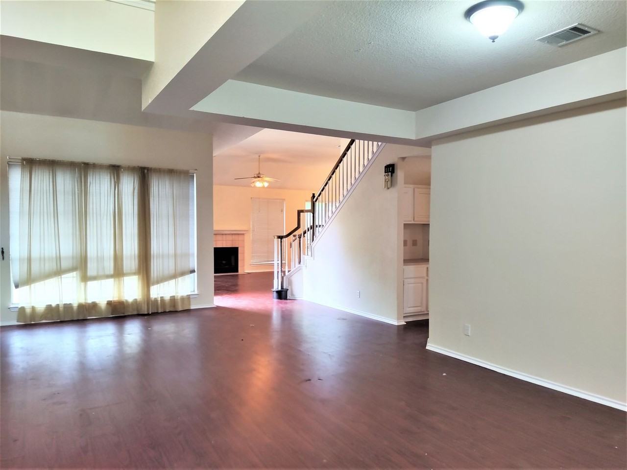 13312 Chasewood Cv - Photo 4 of 26