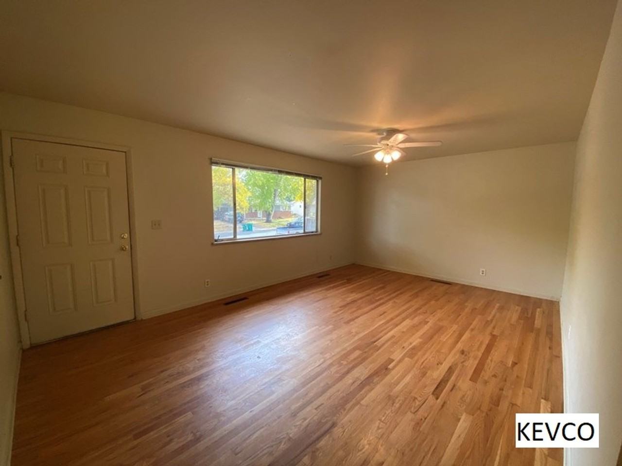 1313 Fairview Dr - Photo 2 of 17