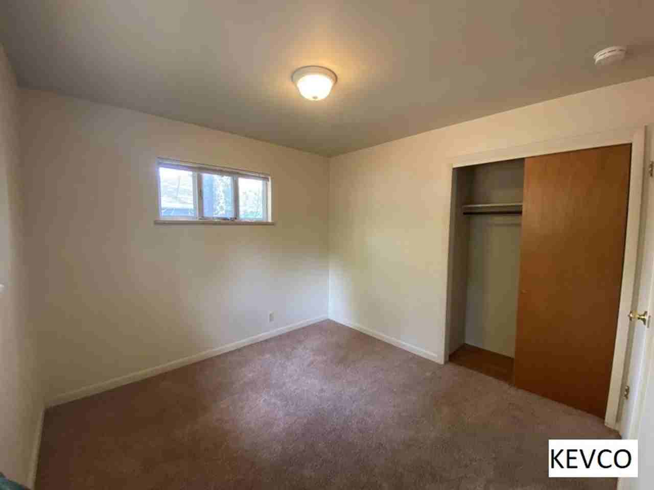 1313 Fairview Dr - Photo 6 of 17