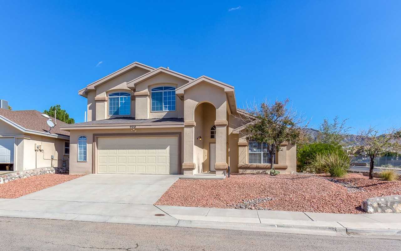 900 Tecate Pl - Photo 3 of 35