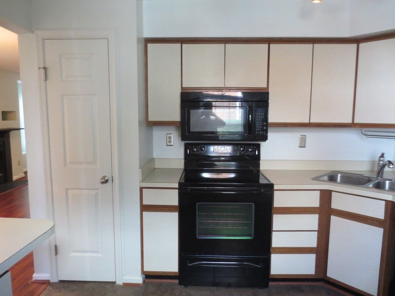 1523 Penrose Arch - Photo 6 of 20