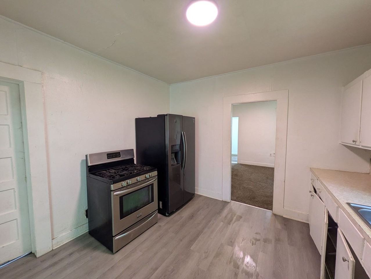 1491 Brockman St - Photo 6 of 13