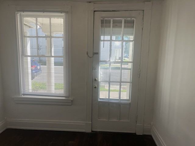 3201 Ellwood Ave #A - Photo 2 of 10
