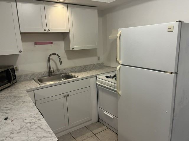 3201 Ellwood Ave #A - Photo 6 of 10
