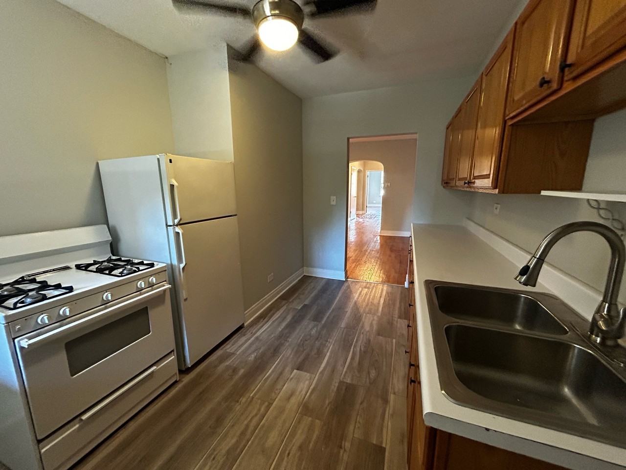 3924 N Milwaukee Ave #3924-2 - Photo 3 of 22
