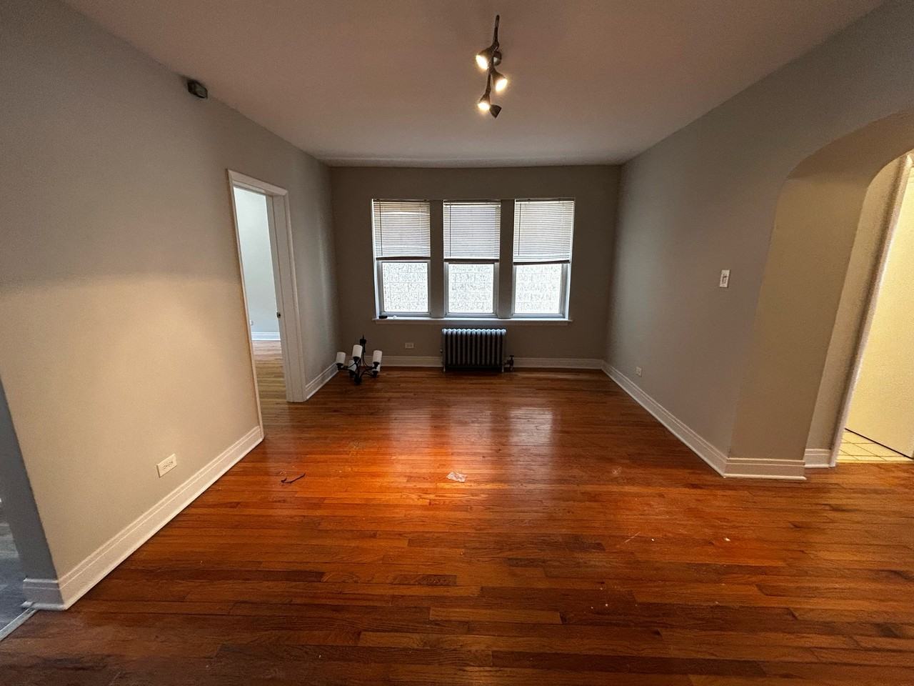 3924 N Milwaukee Ave #3924-2 - Photo 7 of 22