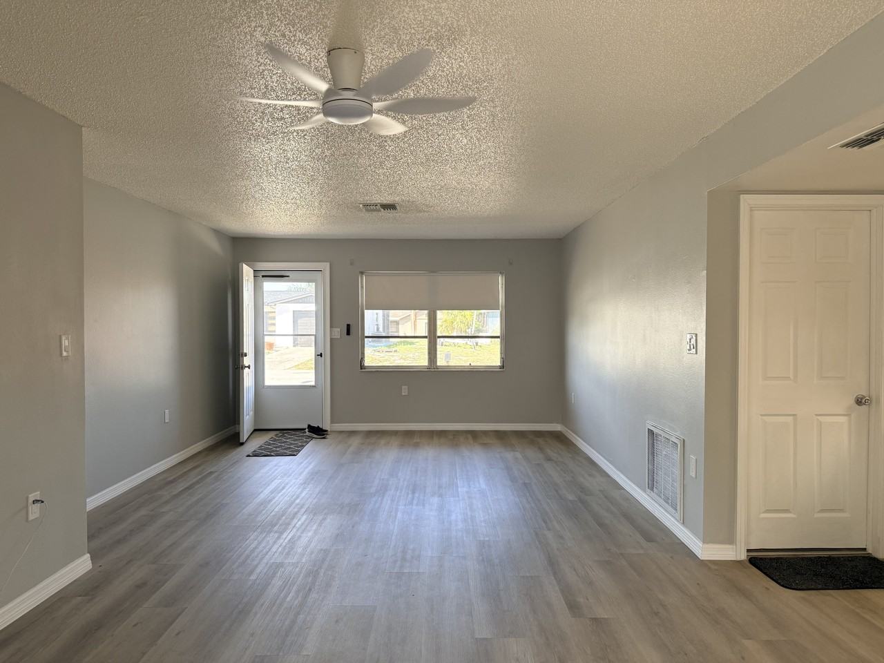 8437 Luray Dr #1 - Photo 3 of 26