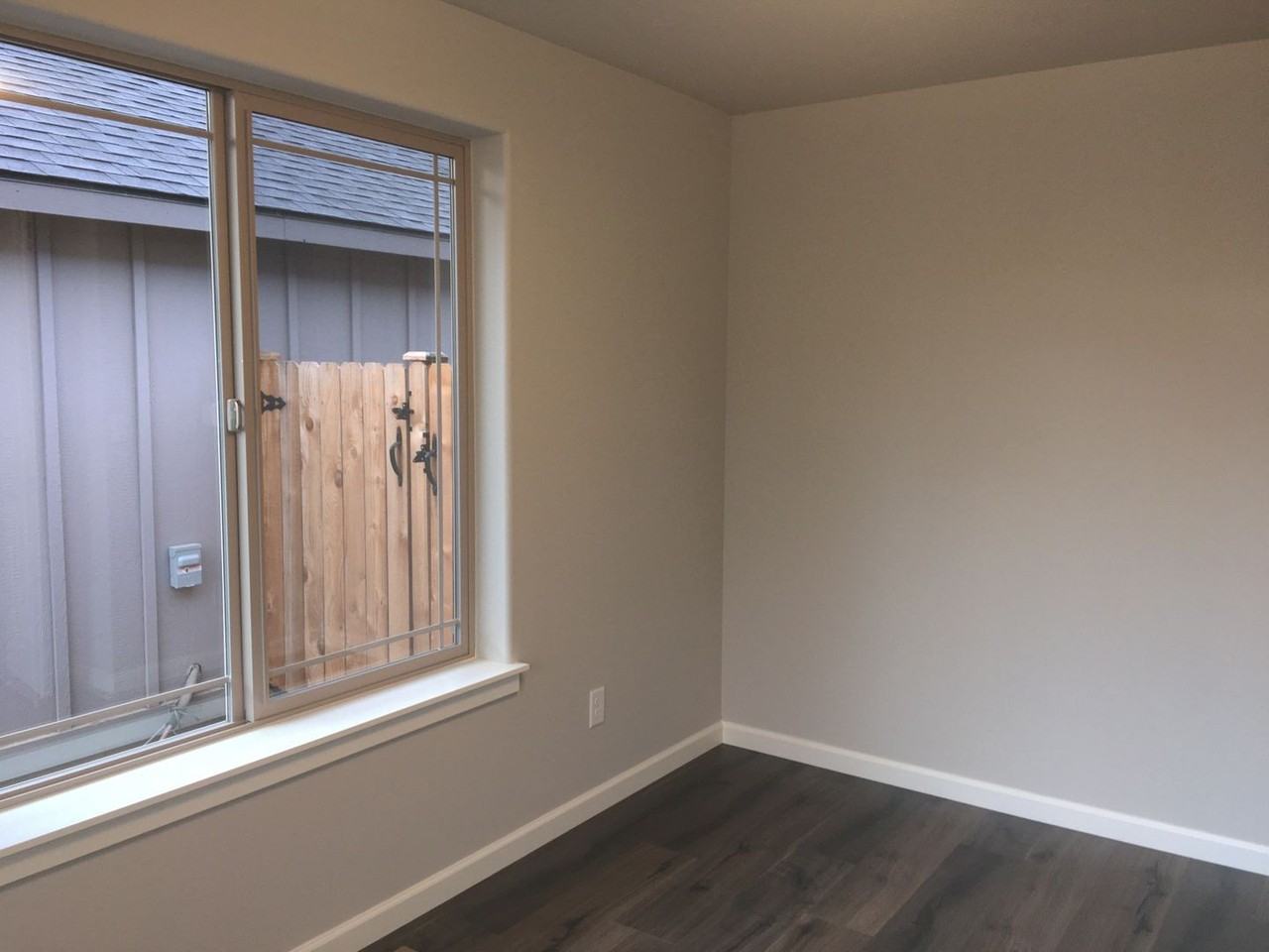 2935 Nw Cedar Ave - Photo 4 of 17