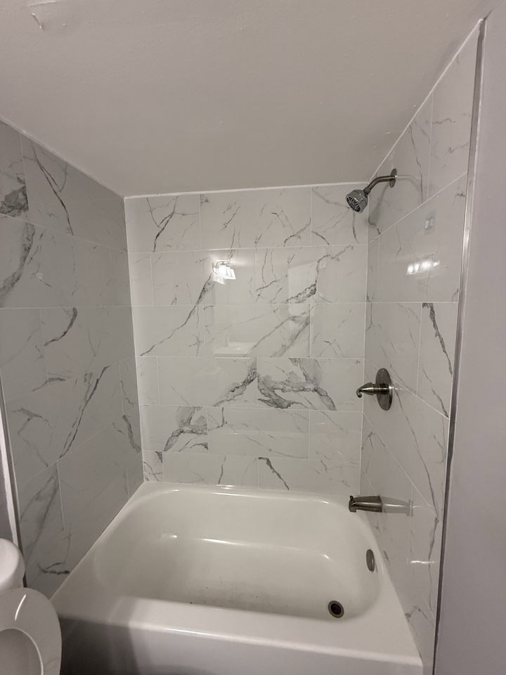 430 E Mechanic St #1 - Photo 6 of 10