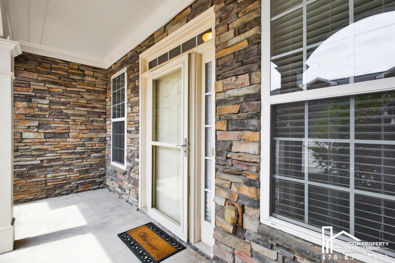 5358 Manor View Dr Nw #1 - Photo 2 of 22