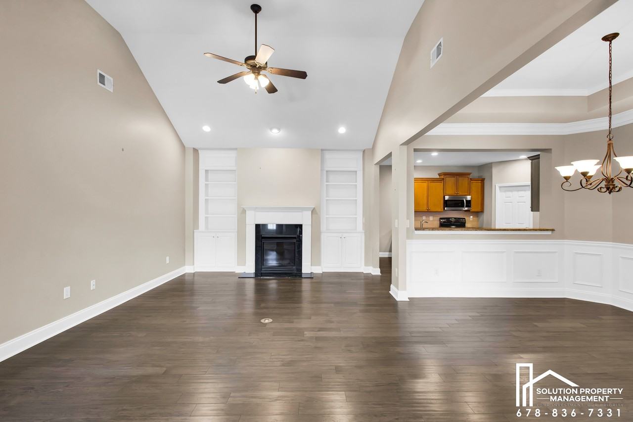 5358 Manor View Dr Nw #1 - Photo 3 of 22