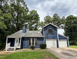 featured image of 427 Chanterelle Dr