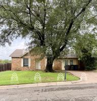 featured image of 101 N Bugle Dr #1