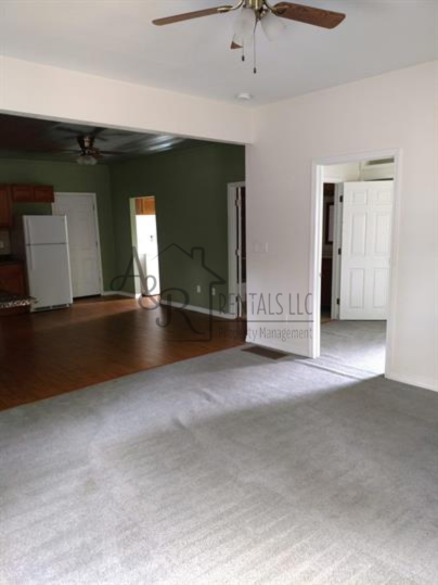 2005 S Locust St #1 - Photo 4 of 7