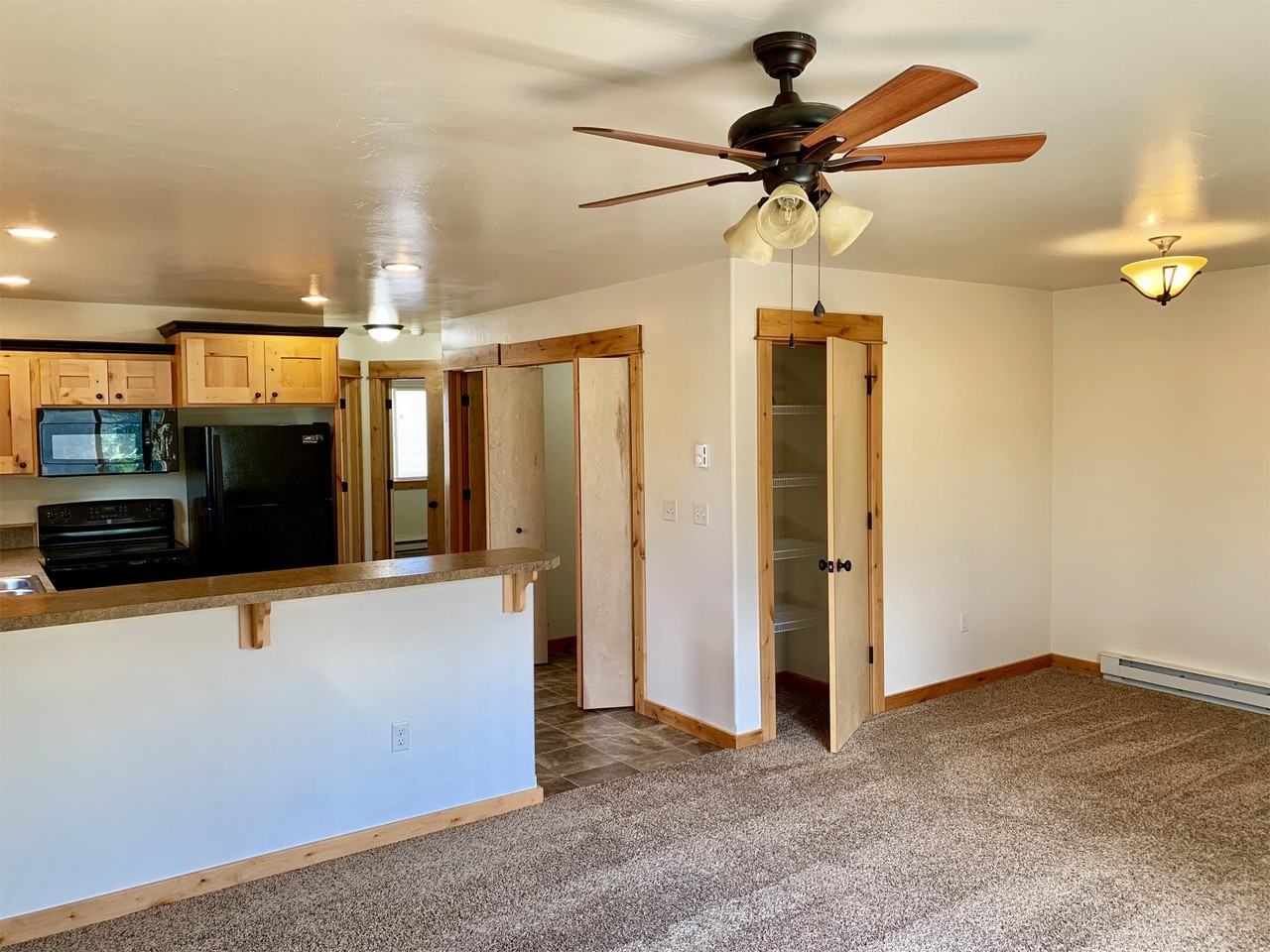 1240 Laurel St #3 - Photo 3 of 14