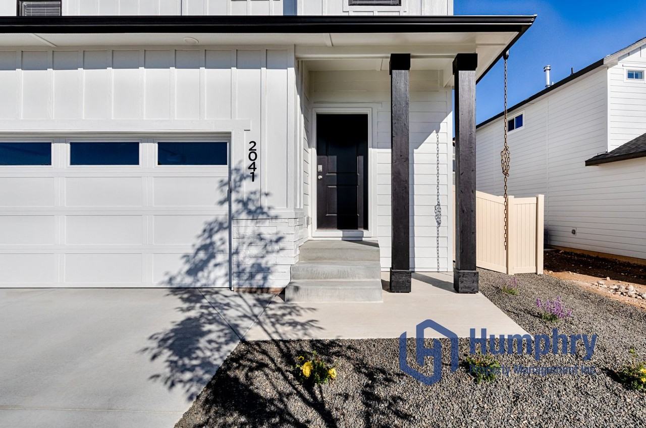 2041 S Saltbrush Way - Photo 4 of 31