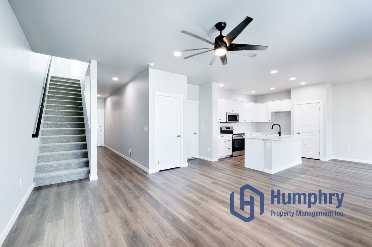 2041 S Saltbrush Way - Photo 6 of 31