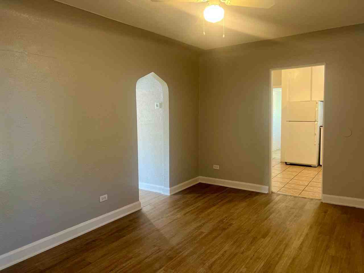 1590 Syracuse St - Photo 7 of 20
