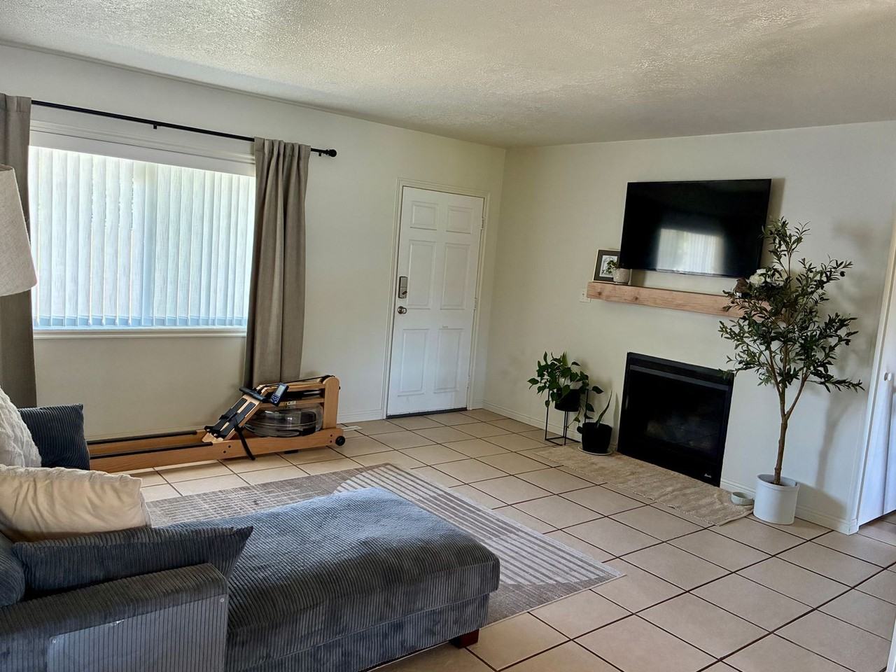 655 E 1300 N - Photo 6 of 14