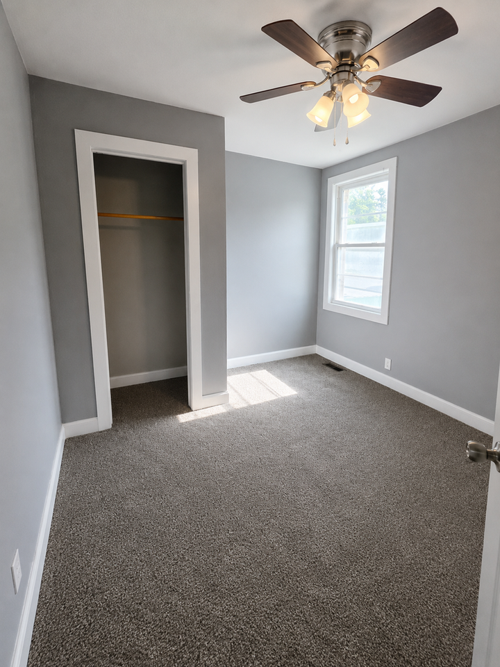2663 E 23rd St - Photo 4 of 7