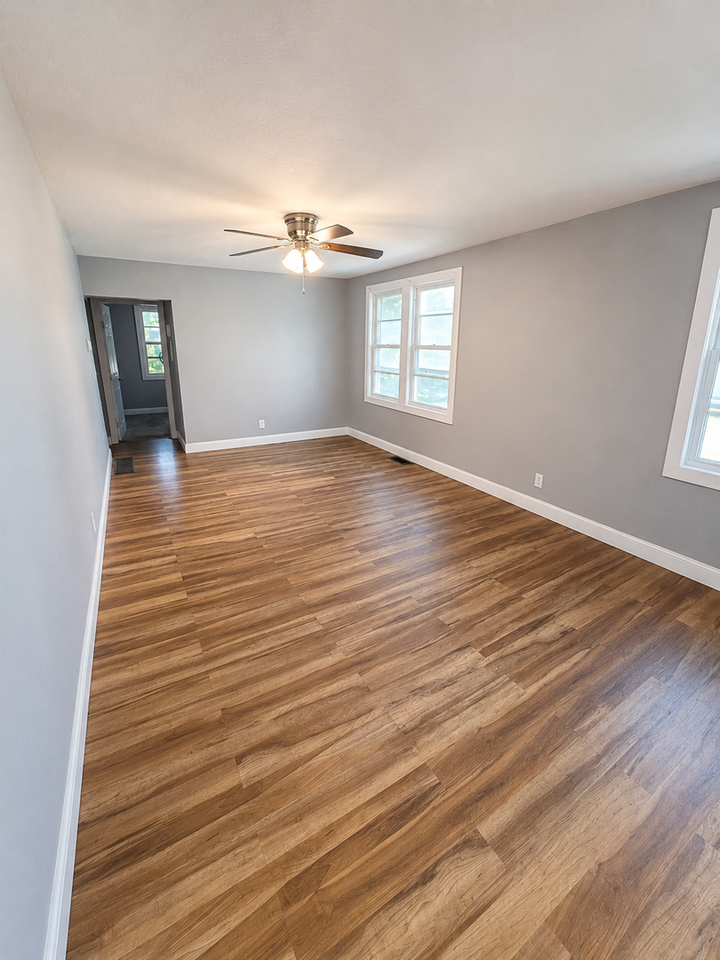 2663 E 23rd St - Photo 7 of 7
