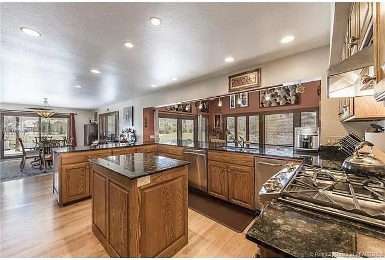 2881 Hackney Ct - Photo 4 of 15