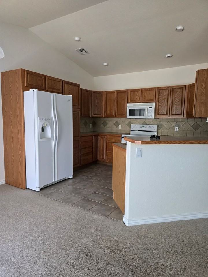 2489 Lake Park Dr #A - Photo 4 of 17