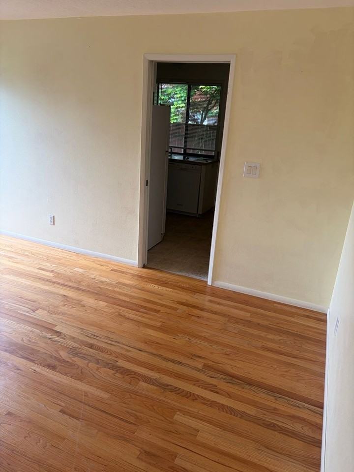 501 E Mountainview Ct - Photo 7 of 15