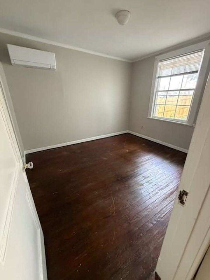 3438 Parkwood Ave - Photo 4 of 12