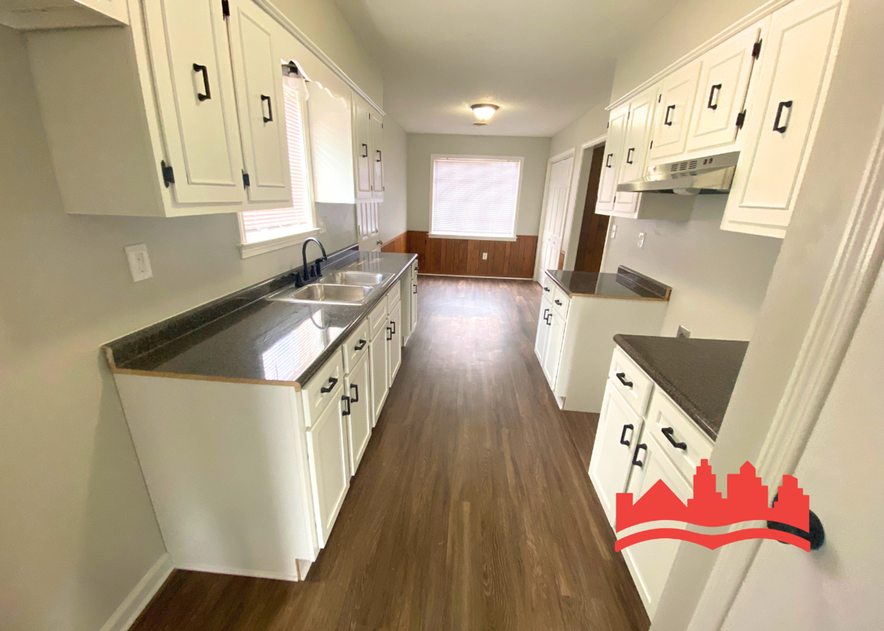 5408 Elmhurst Ave - Photo 6 of 22