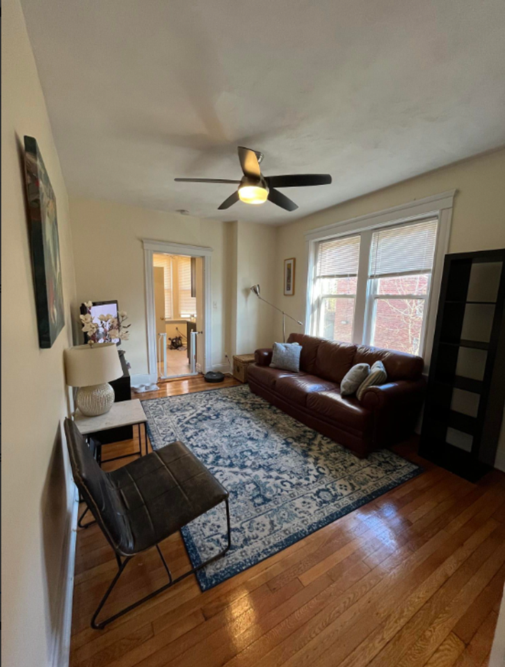 4 Englewood Ave #4 - Photo 6 of 11
