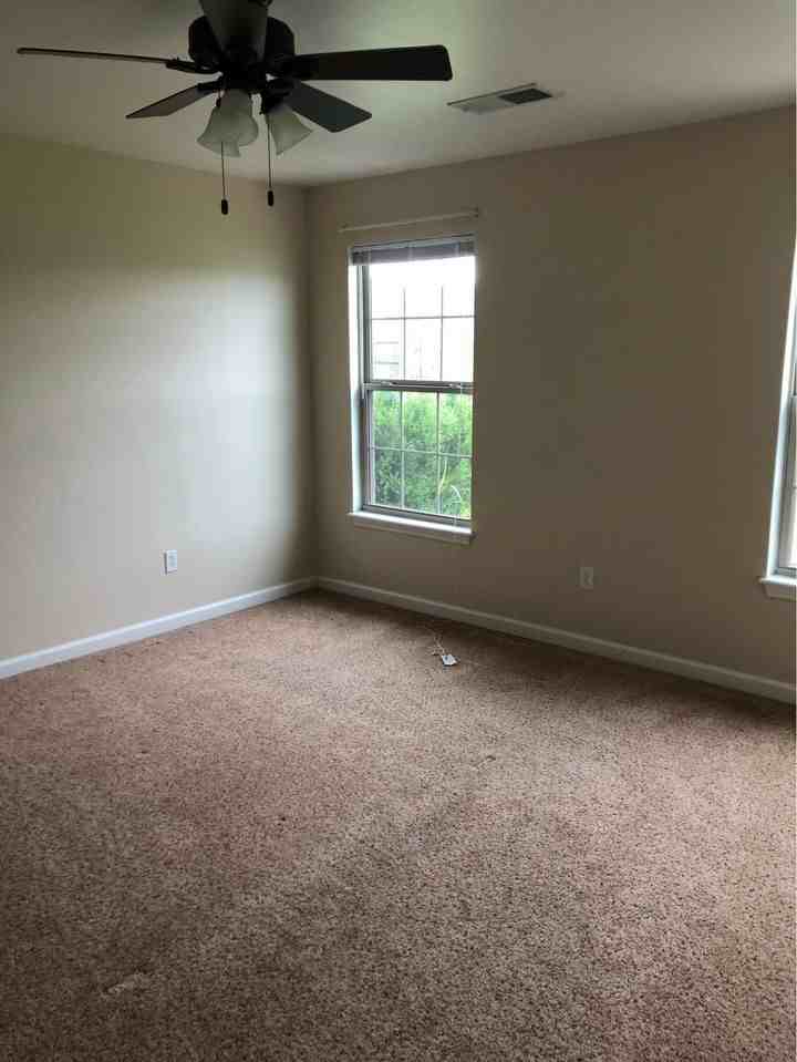 700 Chatham Ct #700CHATHAM - Photo 7 of 10